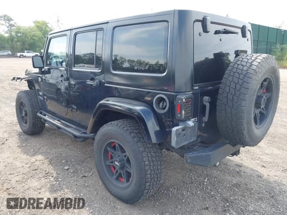✅ 2007 Jeep Wrangler Unlimited Sahara • VIN: 1J4GA59187L178391 • Lot: 42422715. Listed on IAAI with 134,256 mi. Free auction sales archive from the USA and detailed vehicle history report at DreamBid. Image 3.