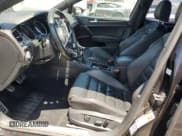 ✅ 2016 Volkswagen Golf R • VIN: WVWUF7AU3GW265478 • Lot: 66001285. Wystawiony na Copart z przebiegiem 75 496 mil. Bezpłatny archiwum sprzedaży aukcyjnych z USA i szczegółowy raport historii pojazdu na DreamBid. Zdjęcie 7.