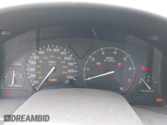 ✅ 2003 Saturn VUE • VIN: 5GZCZ23D83S827264 • Lot: 39374004. Wystawiony na IAAI z przebiegiem 195 985 mil. Bezpłatny archiwum sprzedaży aukcyjnych z USA i szczegółowy raport historii pojazdu na DreamBid. Zdjęcie 7.