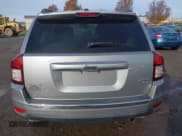 ✅ 2017 Jeep Compass High Altitude • VIN: 1C4NJDEB1HD171980 • Lot: 43665749. Wystawiony na IAAI z przebiegiem 111 542 mil. Bezpłatny archiwum sprzedaży aukcyjnych z USA i szczegółowy raport historii pojazdu na DreamBid. Zdjęcie 16.