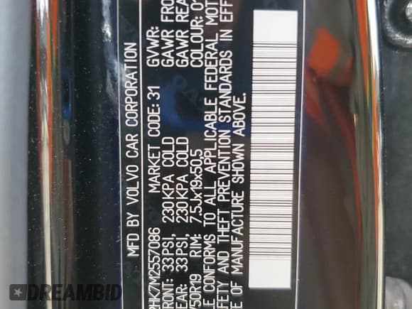 ✅ 2021 Volvo XC40 Momentum • VIN: YV4AC2HK7M2557086 • Lot: 83830365. Wystawiony na Copart z przebiegiem 42 402 mil. Bezpłatny archiwum sprzedaży aukcyjnych z USA i szczegółowy raport historii pojazdu na DreamBid. Zdjęcie 13.