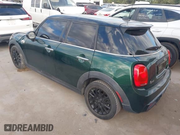 ✅ 2016 MINI Hardtop 4 Door S • VIN: WMWXU3C59G2D29290 • Lot: 43305184. Listed on IAAI with 88,708 mi. Free auction sales archive from the USA and detailed vehicle history report at DreamBid. Image 3.
