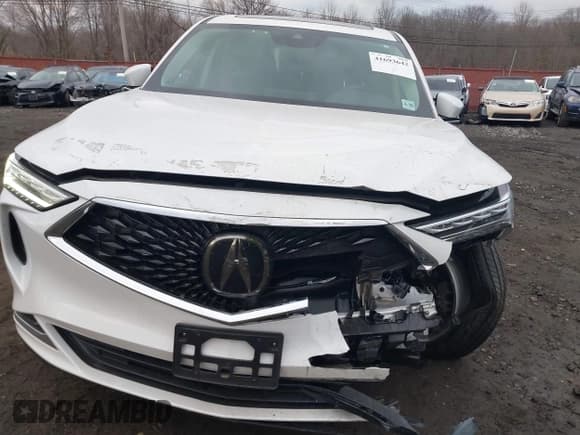 ✅ 2024 Acura MDX • VIN: 5J8YE1H32RL029599 • Lot: 41693642. Listed on IAAI with 19,396 mi. Free auction sales archive from the USA and detailed vehicle history report at DreamBid. Image 12.