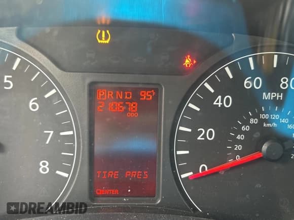 ✅ 2016 Nissan NV SV • VIN: 1N6BF0LYXGN806124 • Lot: 61976005. Wystawiony na Copart z przebiegiem 210 678 mil. Bezpłatny archiwum sprzedaży aukcyjnych z USA i szczegółowy raport historii pojazdu na DreamBid. Zdjęcie 8.