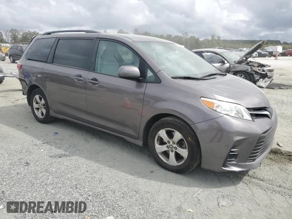 ✅ 2020 Toyota Sienna LE • VIN: 5TDKZ3DC5LS082166 • Lot: 85286845. Listed on Copart with 128,746 mi. Free auction sales archive from the USA and detailed vehicle history report at DreamBid. Image 4.