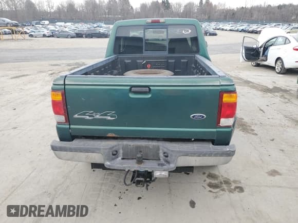 ✅ 1999 Ford Ranger XL • VIN: 1FTZR15V9XTA62352 • Lot: 51093495. Wystawiony na Copart z przebiegiem 165 858 mil. Bezpłatny archiwum sprzedaży aukcyjnych z USA i szczegółowy raport historii pojazdu na DreamBid. Zdjęcie 6.