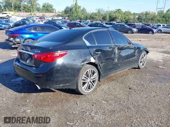 ✅ 2017 Infiniti Q50 Premium • VIN: JN1EV7AR5HM831885 • Lot: 43052933. Wystawiony na IAAI z przebiegiem 93 302 mil. Bezpłatny archiwum sprzedaży aukcyjnych z USA i szczegółowy raport historii pojazdu na DreamBid. Zdjęcie 4.