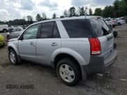 ✅ 2004 Saturn VUE V6 • VIN: 5GZCZ63444S807649 • Lot: 63202255. Wystawiony na Copart z przebiegiem 107 896 mil. Bezpłatny archiwum sprzedaży aukcyjnych z USA i szczegółowy raport historii pojazdu na DreamBid. Zdjęcie 2.