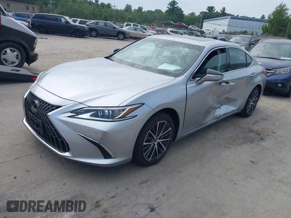 ✅ 2024 Lexus ES 350 • VIN: 58ADZ1B18RU169664 • Lot: 42507313. Wystawiony na IAAI z przebiegiem 7 899 mil. Bezpłatny archiwum sprzedaży aukcyjnych z USA i szczegółowy raport historii pojazdu na DreamBid. Zdjęcie 2.