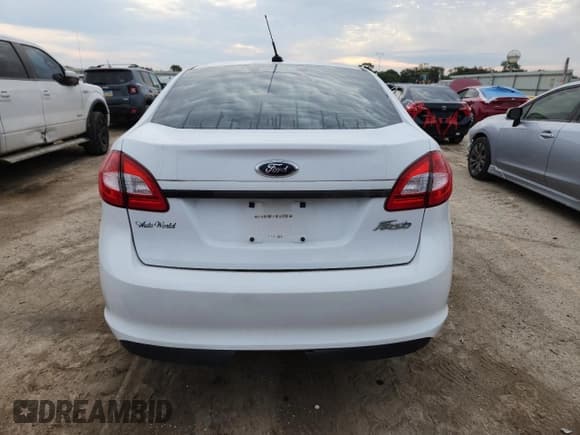 ✅ 2013 Ford Fiesta S • VIN: 3FADP4AJ1DM208148 • Lot: 81799085. Listed on Copart with 100,301 mi. Free auction sales archive from the USA and detailed vehicle history report at DreamBid. Image 6.