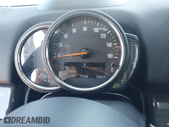 ✅ 2018 MINI Countryman Cooper S • VIN: WMZYT5C30J3E60548 • Lot: 41890016. Wystawiony na IAAI z przebiegiem 75 769 mil. Bezpłatny archiwum sprzedaży aukcyjnych z USA i szczegółowy raport historii pojazdu na DreamBid. Zdjęcie 7.