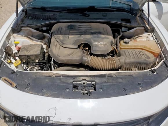 ✅ 2019 Dodge Charger SXT • VIN: 2C3CDXJG9KH758041 • Lot: 69484595. Wystawiony na Copart z przebiegiem 149 821 mil. Bezpłatny archiwum sprzedaży aukcyjnych z USA i szczegółowy raport historii pojazdu na DreamBid. Zdjęcie 11.