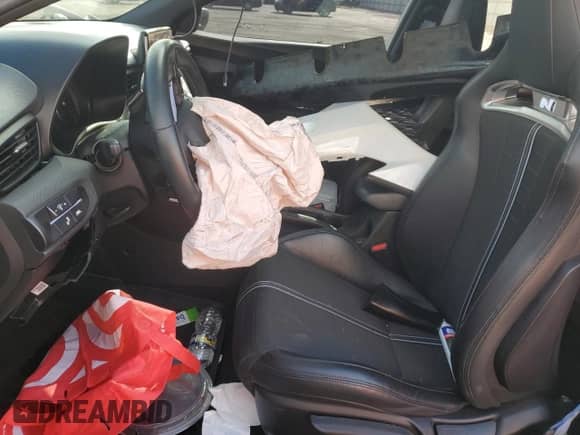 2021 Hyundai Veloster with VIN KMHT36AH1MU010137, listed as a Copart auction lot 81410684 with 35,408 mi miles and Salvage title. Bid and sale history available at DreamBid. Image 7.