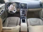 ✅ 2015 Volvo XC60 T5 • VIN: YV4612RK9F2704991 • Lot: 82440285. Listed on Copart with 165,713 mi. Free auction sales archive from the USA and detailed vehicle history report at DreamBid. Image 8.