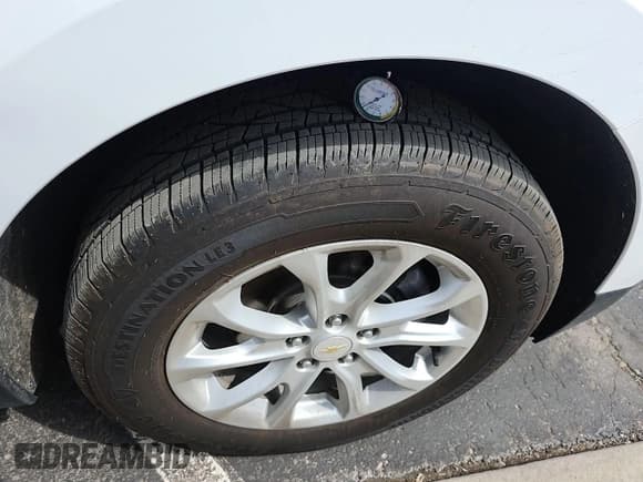 ✅ 2021 Chevrolet Equinox LT • VIN: 2GNAXTEV2M6106511 • Лот: 42352012. Опубликован ранее на IAAI с пробегом 118 016 миль. Бесплатный доступ к архиву аукционных продаж из США и подробный отчёт об истории автомобиля на DreamBid. Изображение 1.