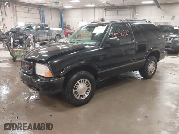 ✅ 1999 GMC Jimmy SLS Comfort/Convenience • VIN: 1GKCT18W1XK503719 • Lot: 41536310. Wystawiony na IAAI z przebiegiem 151 211 mil. Bezpłatny archiwum sprzedaży aukcyjnych z USA i szczegółowy raport historii pojazdu na DreamBid. Zdjęcie 2.