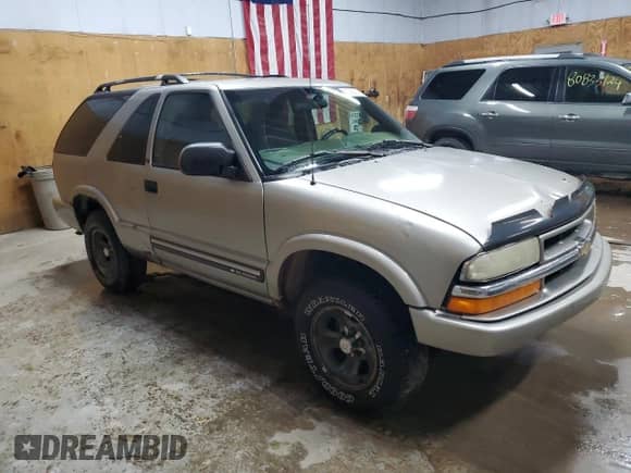 2003 Chevrolet Blazer LS с VIN 1GNCS18X13K145014, выставлен на аукционе Copart как лот 80925074 с пробегом 205 401 миль миль и Чистый • Clean title. История ставок и продаж доступна на DreamBid. Изображение 4.