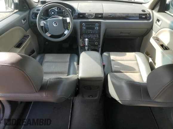 ✅ 2008 Mercury Sable • VIN: 1MEHM40W38G621379 • Лот: 54855085. Опубликован ранее на Copart с пробегом 107 443 миль. Бесплатный доступ к архиву аукционных продаж из США и подробный отчёт об истории автомобиля на DreamBid. Изображение 8.