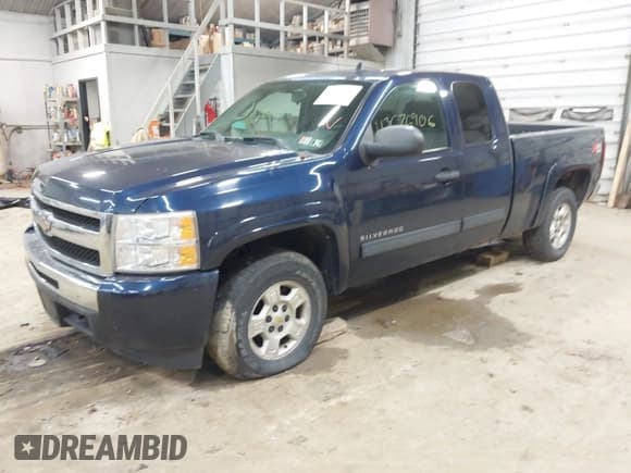 ✅ 2009 Chevrolet Silverado 1500 LT • VIN: 1GCEK29009Z283894 • Лот: 43676906. Опубликован ранее на IAAI с пробегом 181 547 миль. Бесплатный доступ к архиву аукционных продаж из США и подробный отчёт об истории автомобиля на DreamBid. Изображение 2.