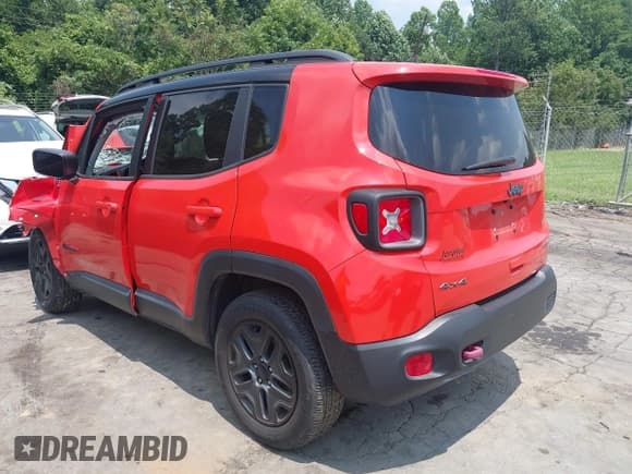✅ 2018 Jeep Renegade Trailhawk • VIN: ZACCJBCB7JPG79036 • Lot: 42679672. Listed on IAAI with Not provided. Free auction sales archive from the USA and detailed vehicle history report at DreamBid. Image 3.
