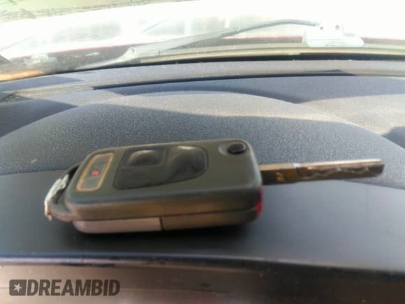 ✅ 2004 Chrysler Crossfire • VIN: 1C3AN69L64X008143 • Lot: 43309426. Listed on IAAI with 178,996 mi. Free auction sales archive from the USA and detailed vehicle history report at DreamBid. Image 11.