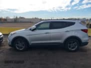 ✅ 2017 Hyundai Santa Fe 2.4L • VIN: 5XYZUDLB2HG409316 • Лот: 43635496. Опубликован ранее на IAAI с пробегом 122 173 миль. Бесплатный доступ к архиву аукционных продаж из США и подробный отчёт об истории автомобиля на DreamBid. Изображение 14.