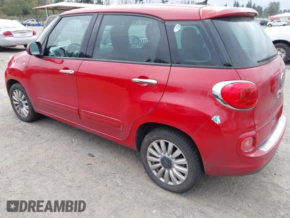 ✅ 2014 FIAT 500L Easy • VIN: ZFBCFABH2EZ024133 • Lot: 43189348. Listed on IAAI with 137,737 mi. Free auction sales archive from the USA and detailed vehicle history report at DreamBid. Image 3.