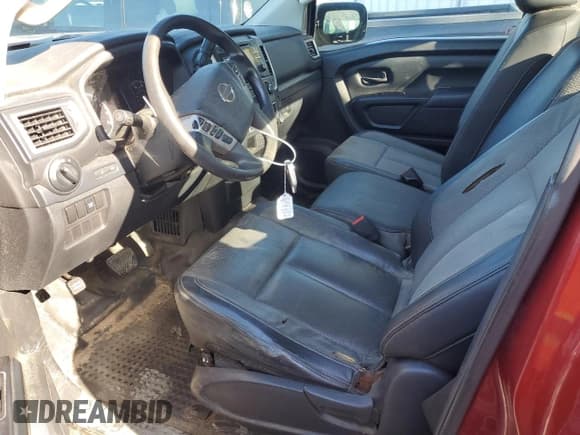 ✅ 2017 Nissan Titan SV • VIN: 1N6AA1R74HN514307 • Lot: 76174164. Wystawiony na Copart z przebiegiem 161 792 mil. Bezpłatny archiwum sprzedaży aukcyjnych z USA i szczegółowy raport historii pojazdu na DreamBid. Zdjęcie 7.