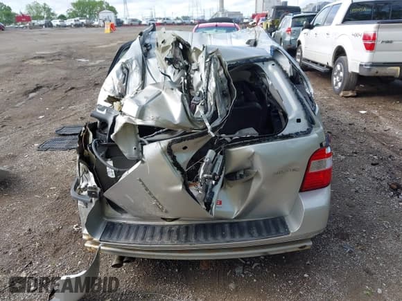 ✅ 2007 Ford Freestyle Limited • VIN: 1FMDK06157GA06322 • Lot: 42169563. Wystawiony na IAAI z przebiegiem 228 211 mil. Bezpłatny archiwum sprzedaży aukcyjnych z USA i szczegółowy raport historii pojazdu na DreamBid. Zdjęcie 16.