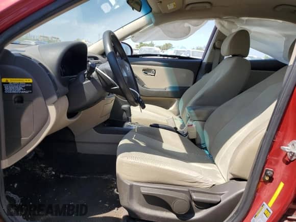 2010 Hyundai Elantra GLS z VIN KMHDU4AD2AU138319, wystawiony jako Copart lot #68863004 z przebiegiem 182 510 mil mil oraz Szkoda całkowita • Salvage title. Historia ofert i sprzedaży dostępna na DreamBid. Obrazek 7.