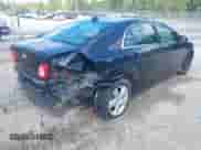 2012 Chevrolet Malibu 1LS z VIN 1G1ZB5E02CF301242, wystawiony jako IAAI lot #43411361 z przebiegiem 158 844 mil mil oraz . Historia ofert i sprzedaży dostępna na DreamBid. Obrazek 4.