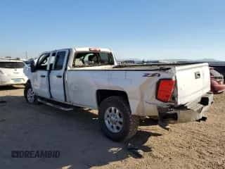 2015 Chevrolet Silverado 3500HD LT с VIN 1GC5KZC83FZ104590, выставлен на аукционе Copart как лот 37350664 с пробегом 248 200 миль миль и Списание • Salvage title. История ставок и продаж доступна на DreamBid. Изображение 2.
