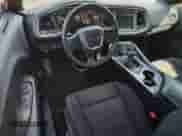 2018 Dodge Challenger SXT Plus z VIN 2C3CDZAG4JH205064, wystawiony jako Copart lot #85894005 z przebiegiem 54 476 mil mil oraz Szkoda całkowita • Salvage title. Historia ofert i sprzedaży dostępna na DreamBid. Obrazek 8.