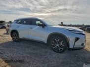 ✅ 2025 Toyota Crown XLE • VIN: JTDACAAJ9S3004574 • Lot: 94730195. Wystawiony na Copart z przebiegiem 16 540 mil. Bezpłatny archiwum sprzedaży aukcyjnych z USA i szczegółowy raport historii pojazdu na DreamBid. Zdjęcie 4.