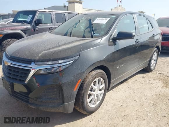 ✅ 2024 Chevrolet Equinox LS • VIN: 3GNAXHEG6RL154207 • Lot: 42696644. Listed on IAAI with 15,000 mi. Free auction sales archive from the USA and detailed vehicle history report at DreamBid. Image 2.