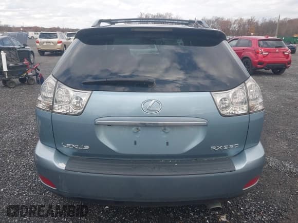 ✅ 2007 Lexus RX 350 • VIN: 2T2HK31U27C040012 • Lot: 43663325. Listed on IAAI with 207,706 mi. Free auction sales archive from the USA and detailed vehicle history report at DreamBid. Image 16.