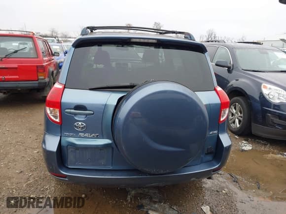✅ 2006 Toyota RAV4 • VIN: JTMBK33V665008174 • Лот: 43724258. Опубликован ранее на IAAI с пробегом 79 000 миль. Бесплатный доступ к архиву аукционных продаж из США и подробный отчёт об истории автомобиля на DreamBid. Изображение 16.