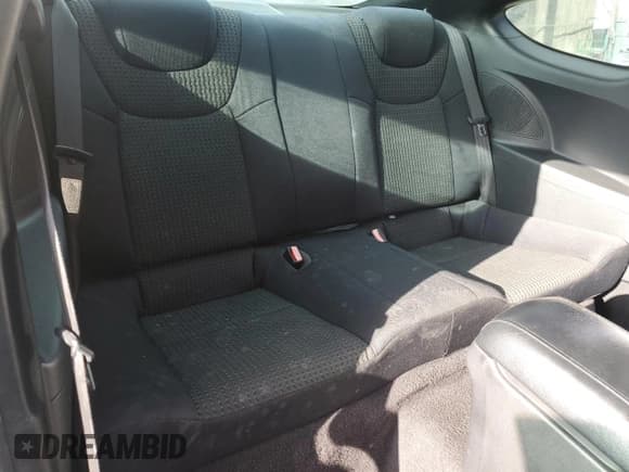 ✅ 2012 Hyundai Genesis Coupe 2.0T • VIN: KMHHT6KD1CU078664 • Лот: 62915065. Опубликован ранее на Copart с пробегом 127 798 миль. Бесплатный доступ к архиву аукционных продаж из США и подробный отчёт об истории автомобиля на DreamBid. Изображение 10.