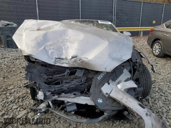 ✅ 2016 BMW 6 Series 650i xDrive • VIN: WBA6F7C50GD930473 • Лот: 79723834. Опубликован ранее на Copart с пробегом 100 131 миль. Бесплатный доступ к архиву аукционных продаж из США и подробный отчёт об истории автомобиля на DreamBid. Изображение 5.