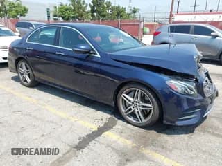✅ 2019 Mercedes-Benz E 300 • VIN: WDDZF4JB8KA548506 • Lot: 42730220. Wystawiony na IAAI z przebiegiem 38 367 mil. Bezpłatny archiwum sprzedaży aukcyjnych z USA i szczegółowy raport historii pojazdu na DreamBid. Zdjęcie 1.