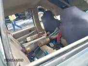 ✅ 2001 Chevrolet Silverado 2500HD LT3 • VIN: 1GCHK23G51F142490 • Лот: 40063395. Опубликован ранее на IAAI с пробегом 170 082 миль. Бесплатный доступ к архиву аукционных продаж из США и подробный отчёт об истории автомобиля на DreamBid. Изображение 8.