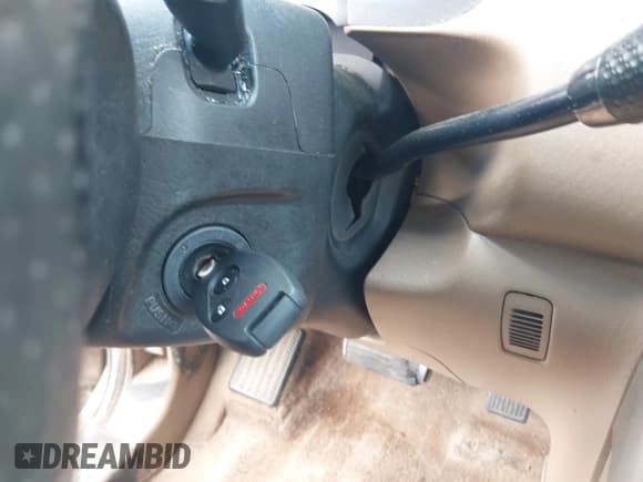 ✅ 2005 Honda Pilot EX-L • VIN: 2HKYF18665H503350 • Lot: 42775806. Listed on IAAI with 283,306 mi. Free auction sales archive from the USA and detailed vehicle history report at DreamBid. Image 11.