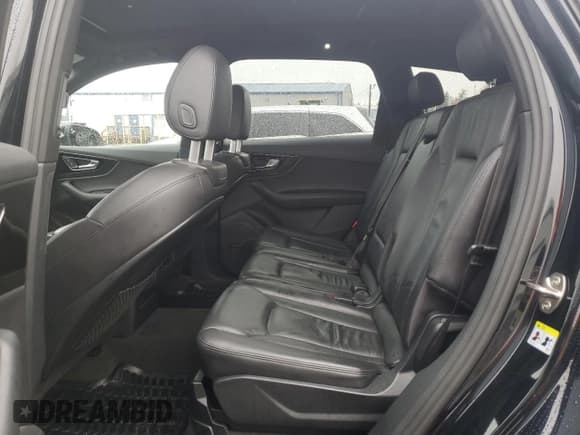 ✅ 2017 Audi Q7 Premium Plus • VIN: WA1LHAF72HD053345 • Lot: 90648845. Wystawiony na Copart z przebiegiem 83 978 mil. Bezpłatny archiwum sprzedaży aukcyjnych z USA i szczegółowy raport historii pojazdu na DreamBid. Zdjęcie 11.