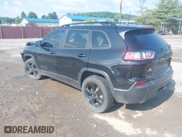 ✅ 2020 Jeep Cherokee Latitude Plus • VIN: 1C4PJMLN5LD524381 • Lot: 42432090. Wystawiony na IAAI z przebiegiem 65 816 mil. Bezpłatny archiwum sprzedaży aukcyjnych z USA i szczegółowy raport historii pojazdu na DreamBid. Zdjęcie 3.