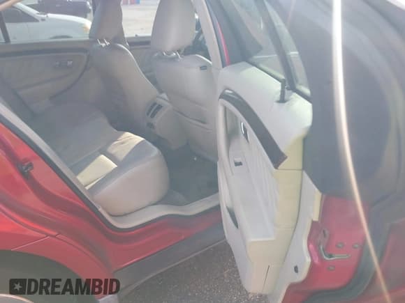 ✅ 2011 Ford Taurus Limited • VIN: 1FAHP2FWXBG125688 • Lot: 43786374. Listed on IAAI with 248,364 mi. Free auction sales archive from the USA and detailed vehicle history report at DreamBid. Image 8.