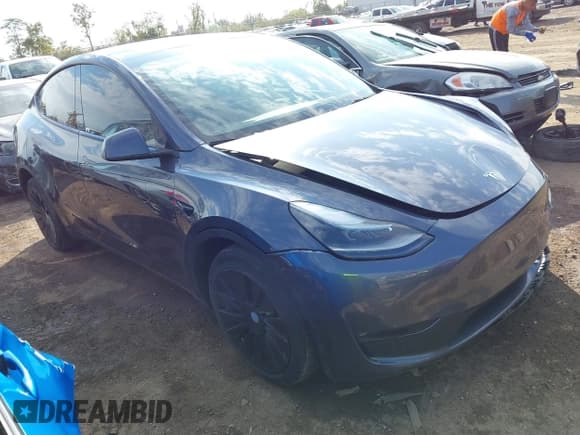 ✅ 2023 Tesla Model Y Long Range • VIN: 7SAYGDEE8PF598072 • Lot: 43450816. Wystawiony na IAAI z przebiegiem 52 286 mil. Bezpłatny archiwum sprzedaży aukcyjnych z USA i szczegółowy raport historii pojazdu na DreamBid. Zdjęcie 1.