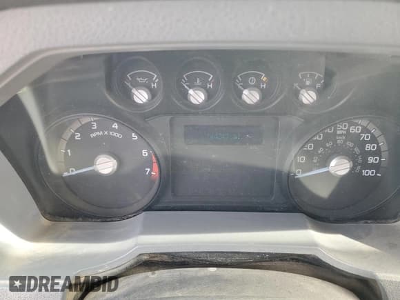 ✅ 2011 Ford F-250 XL • VIN: 1FTBF2B61BEC76990 • Lot: 53559155. Wystawiony na Copart z przebiegiem 144 341 mil. Bezpłatny archiwum sprzedaży aukcyjnych z USA i szczegółowy raport historii pojazdu na DreamBid. Zdjęcie 9.