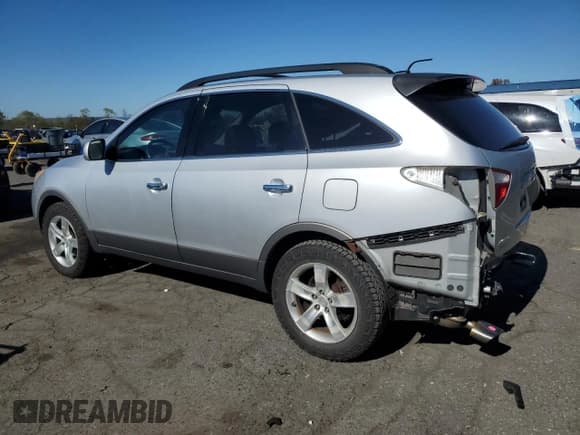 ✅ 2008 Hyundai Veracruz GLS • VIN: KM8NU13C58U061074 • Lot: 82550715. Listed on Copart with 157,777 mi. Free auction sales archive from the USA and detailed vehicle history report at DreamBid. Image 2.