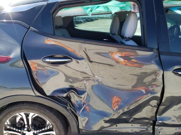 ✅ 2021 Chevrolet Bolt EV Premier • VIN: 1G1FZ6S07M4105996 • Lot: 50774594. Wystawiony na Copart z przebiegiem 14 679 mil. Bezpłatny archiwum sprzedaży aukcyjnych z USA i szczegółowy raport historii pojazdu na DreamBid. Zdjęcie 11.