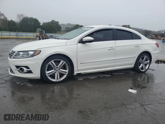 ✅ 2013 Volkswagen CC R-Line • VIN: WVWAP7AN5DE556722 • Lot: 84072945. Listed on Copart with 196,490 mi. Free auction sales archive from the USA and detailed vehicle history report at DreamBid. Image 1.